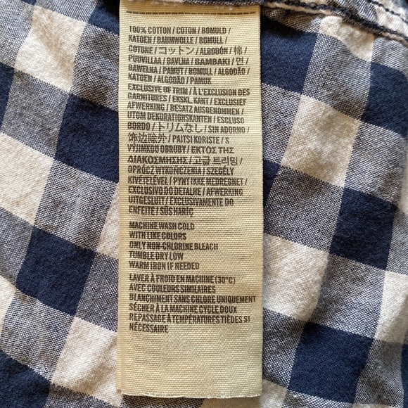 Like New - Hollister Blue & White Checkered Button Down - Size M - Picture 4 of 4